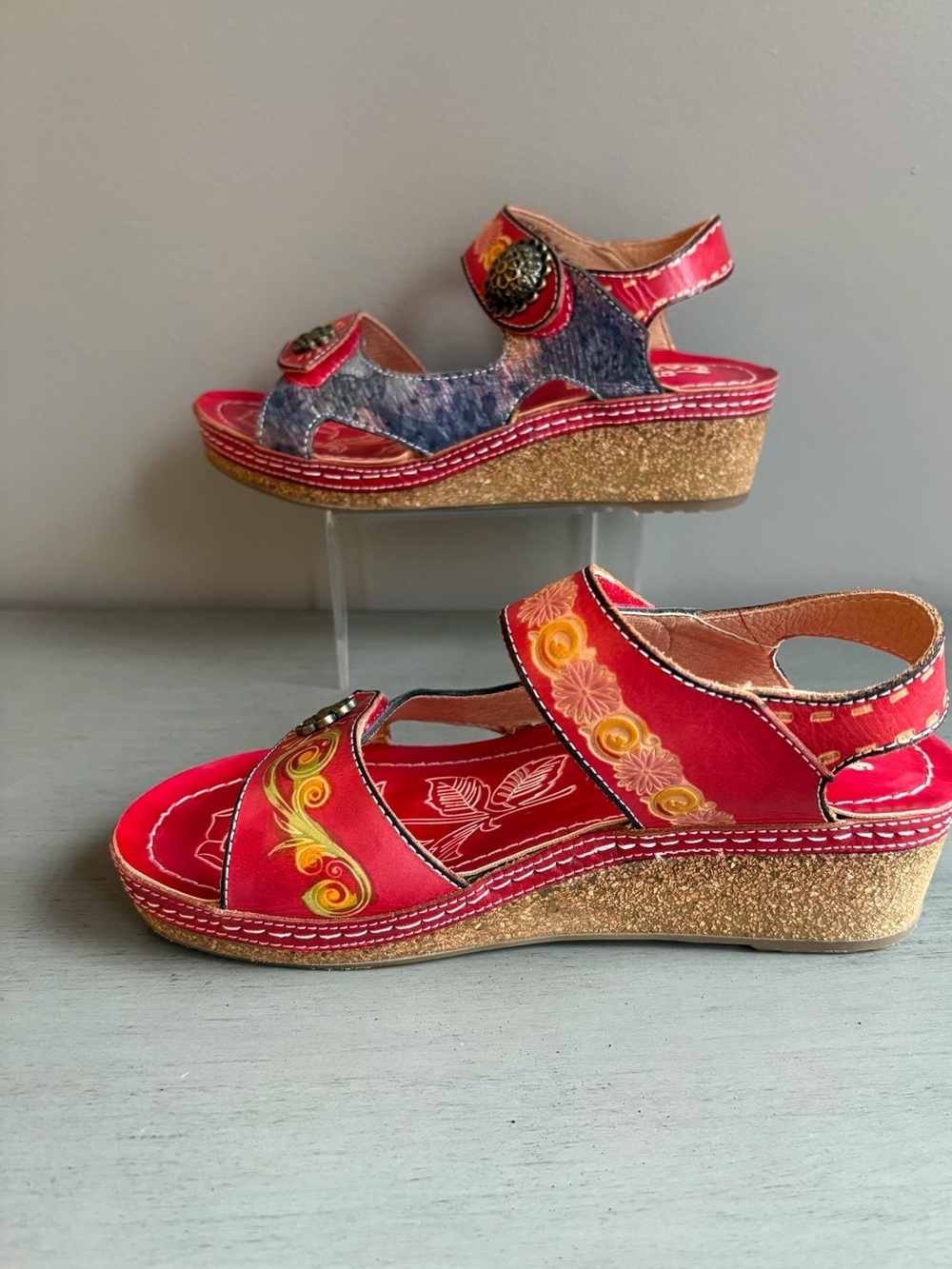 L'Artiste Spring Step Lanaffi Red Leather Embossed Wedge Sandal Sz 36 (US 5.5/6) - Picture 10 of 15